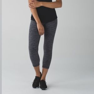 NWOT Lululemon Wunder Under Crops